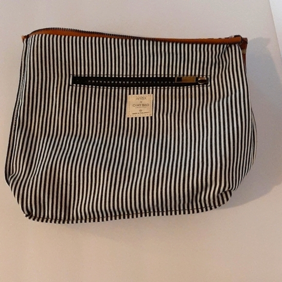 Afriek x Omy Bag. Smoke free home - Picture 3 of 5